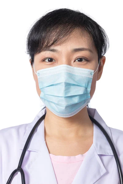 Asiatiska kvinnliga läkare som bär en mask — Stockfoto