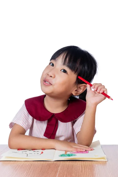 Asiático pequena menina chinesa desenho com lápis de cor — Fotografia de Stock