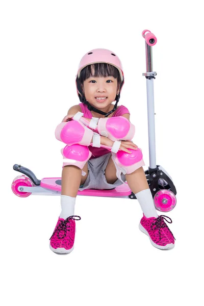 Azjatycka mały Chiński Dziewczyna z skuter — Zdjęcie stockowe