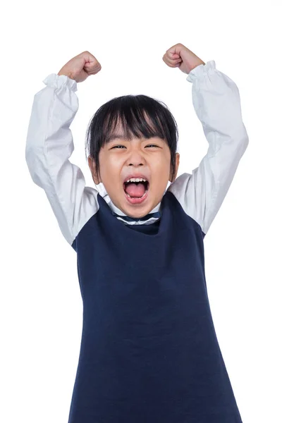 Азиатская маленькая китаянка кричит с поднятыми руками — стоковое фото