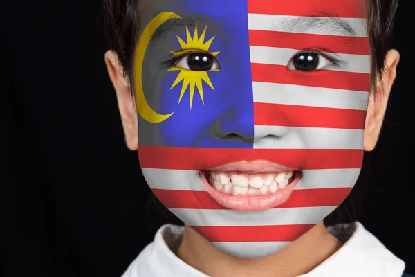 Asian chinese little girl with Malaysian flag on face — Stock Photo, Image