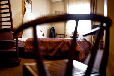 Gelin odası düğün elbise ile