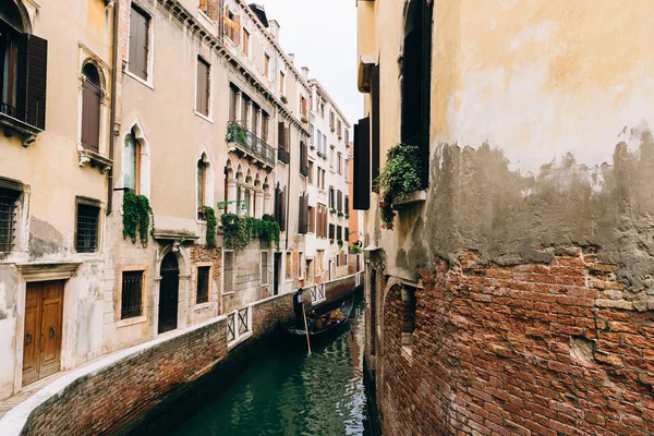 Las antiguas calles de Venecia de Italia — Foto de Stock