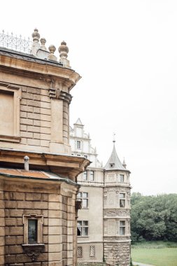 Moszna köyündeki eski Polonya kalesi