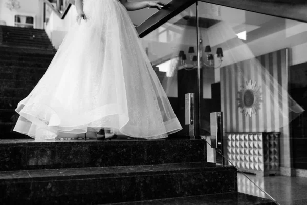 Idealna Suknia Ślubna Dniu Ślubu — Zdjęcie stockowe