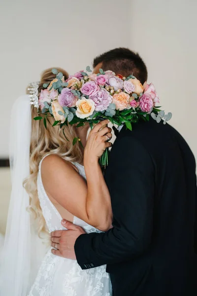 Elegante Bouquet Sposa Fiori Freschi Naturali Verde — Foto Stock