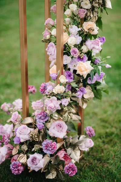 Elegantes Decoraciones Boda Hechas Flores Naturales Elementos Verdes — Foto de Stock