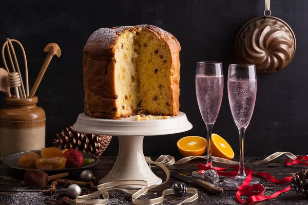 Panettone İtalyan Noel kek