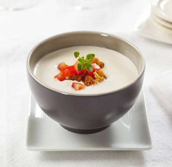 Sopa fría tradicional española ajoblanco — Foto de Stock