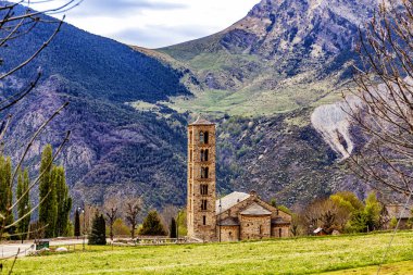 İspanya Katalonya Bohi Vadisi Romanesk kilise.