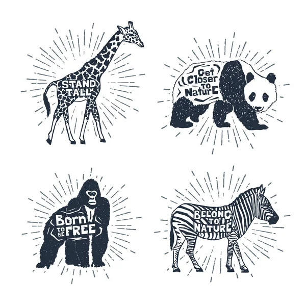 Zestaw etykiet ręcznie rysowane z zwierzęta ilustracje wektorowe i napis. — Wektor stockowy