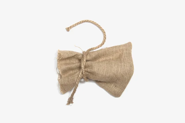 beyaz arkaplanda izole edilmiş çuval