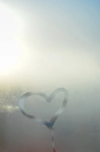 Love Sign Valentine Day Heart Shape Written Foggy Window Background 免版税图库图片