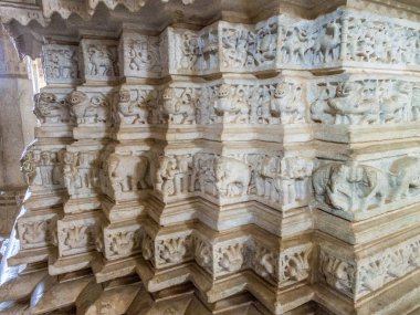 Ranakpur Jain Tapınağı