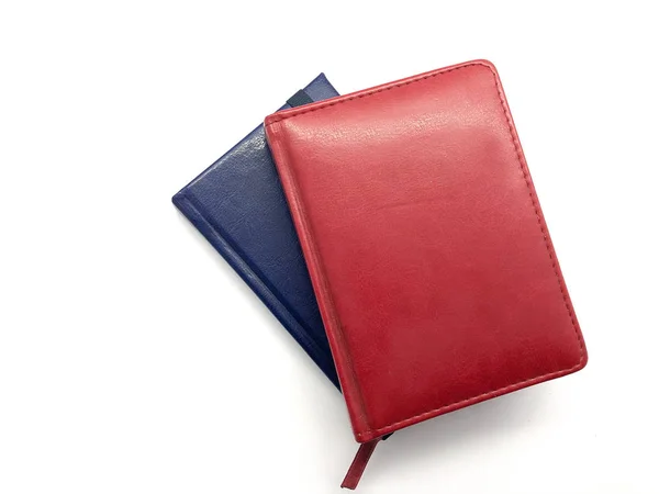 Libro Rojo Libro Azul Aislados Sobre Fondo Blanco Diario Con —  Fotos de Stock