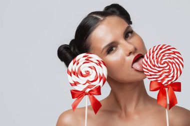 büyük lolipop kızla