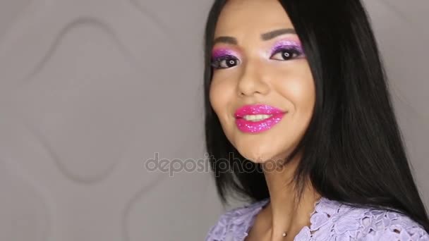 Fashion makeup. Woman with colorful makeup and body art — Stock Video