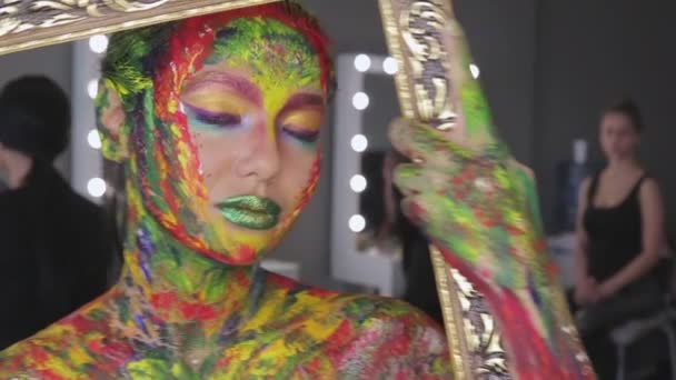 Flicka konst makeup akvarell — Stockvideo