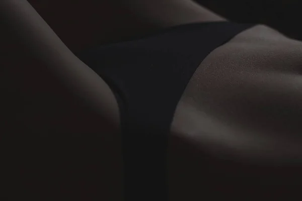 Sexy schöne Mädchen in schwarzer Unterwäsche — Stockfoto