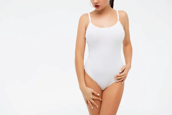 Beskär Förförisk Ung Kvinna Tar Baddräkt Visar Sexuell Kropp Poserar — Stockfoto