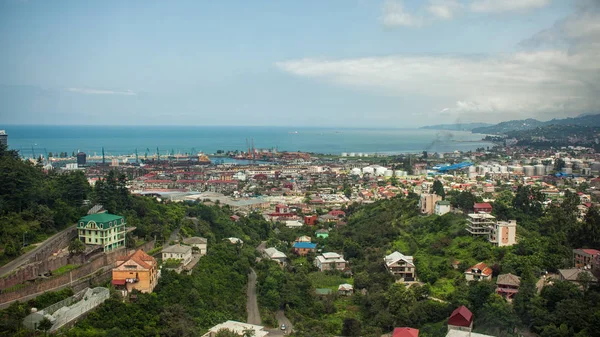 Panoramisch luchtfoto van het centrum van Batoemi — Stockfoto