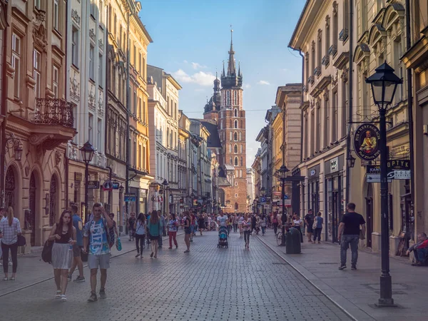 St Mary's Basilica Krakow şehir merkezi manzaralı