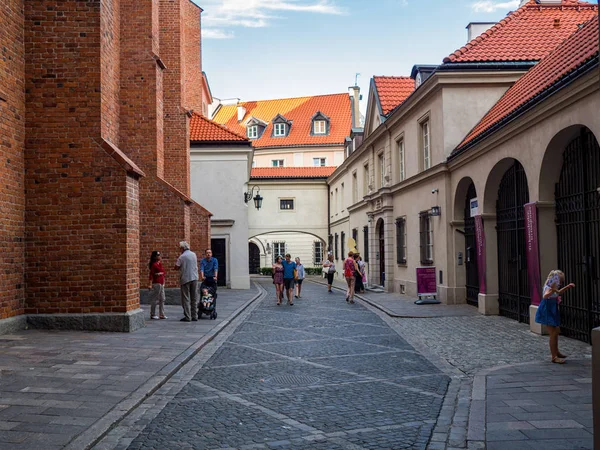 Historické ulice starého města ve Varšavě — Stock fotografie