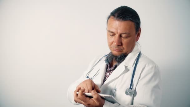 Cheerful Physician Holding Digital Tablet Looking Camera Zoom — Stock Video