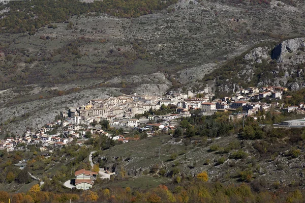 Barrea hava sonbahar manzarası — Stok fotoğraf