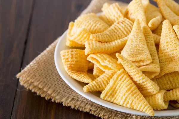 Aperatif koni üçgen