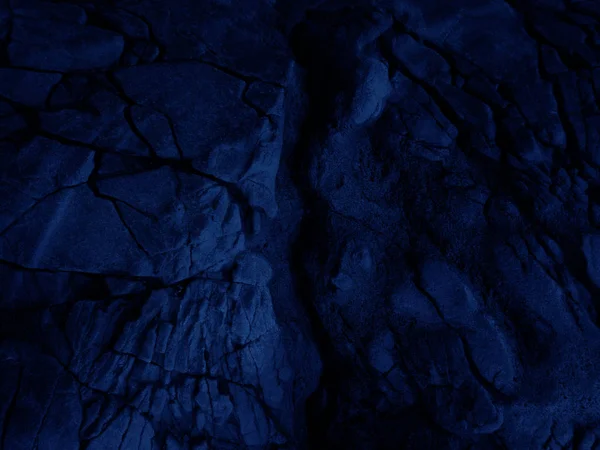Blauwe close-up rotsen. Donkere steen. — Stockfoto