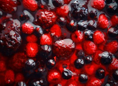 Meyveli lezzetli pasta.