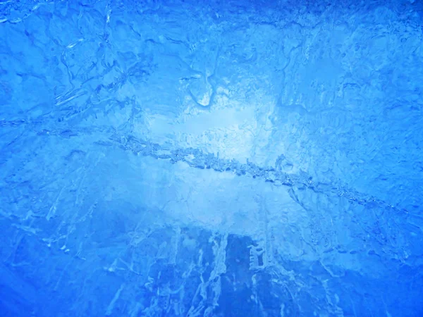 五颜六色的冰。抽象冰纹理。自然背景. — 图库照片