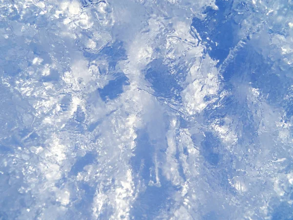 カラフルなアイス。抽象的な氷のテクスチャです。自然の背景. — ストック写真
