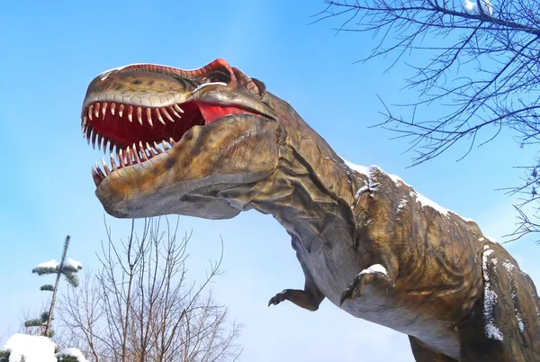 Tiranossauro, dinossauro da era pré-histórica — Fotografia de Stock