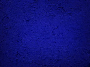 Dökülüyor mavi boya kırık