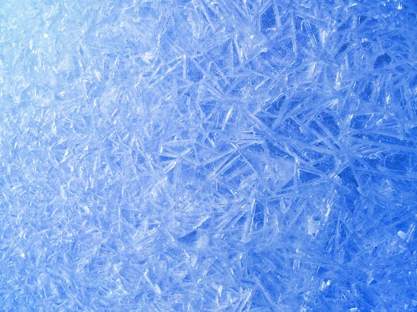 Hermosos dibujos sobre hielo de grietas —  Fotos de Stock