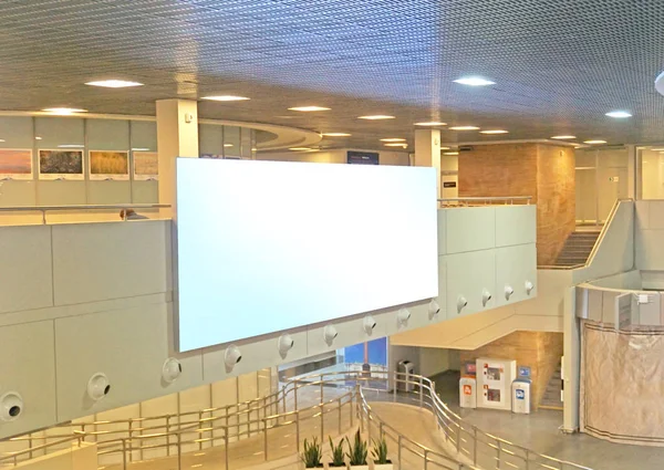 Outdoor em branco simular em um aeroporto — Fotografia de Stock
