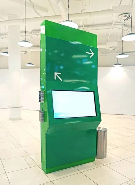 Information kiosk at the shopping mall — Stock Photo, Image