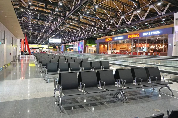 Interior vazio do aeroporto — Fotografia de Stock