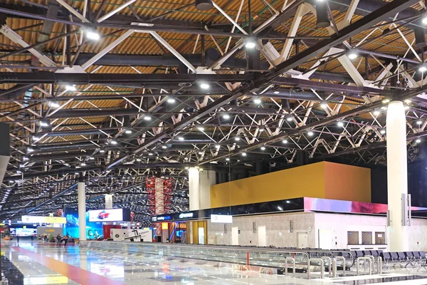 Interior vazio do aeroporto — Fotografia de Stock