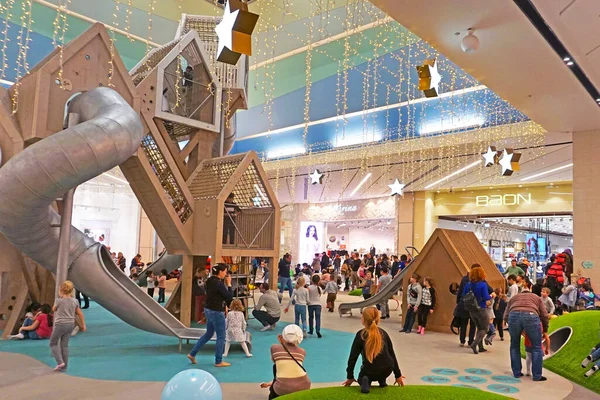 Hildren 's Playground in het winkelcentrum" — Stockfoto