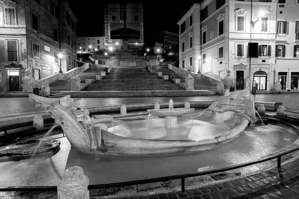 ROME, Italie - 29 août 2015. Place d'Espagne la nuit. Rome - Ita — Photo