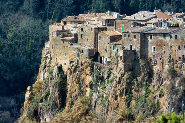 Calcata, medeltida italienska by i provinsen Viterbo, Lazio, det — Stockfoto