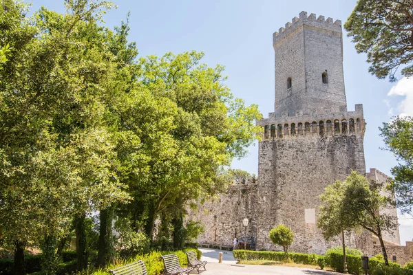 Erice, Sicilia, Italia. Castello Pepoli, castillo medieval y norman — Foto de Stock