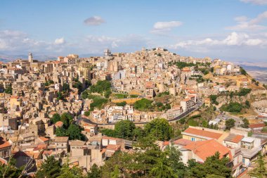 Enna eski kent, Sicilya, Italya panoramik havadan görünümü. Enna şehir Sicilya merkezinde bulunan ve en yüksek Italyan il başkenti