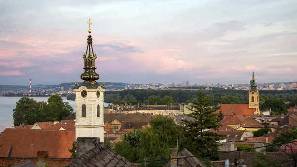 Zemun, Sırbistan eski kesiminde Aziz Nikolaos Kilisesi ile