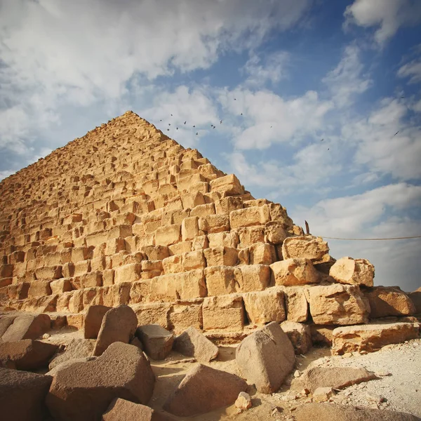 エジプトのピラミッド ギザ高原 メンクールのピラミッド ストックフォト