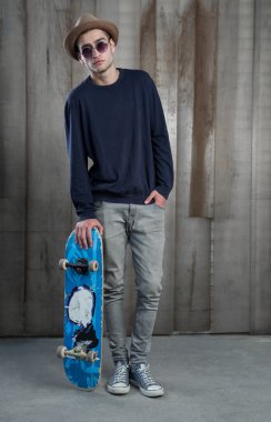 hipster adam kaykay ile