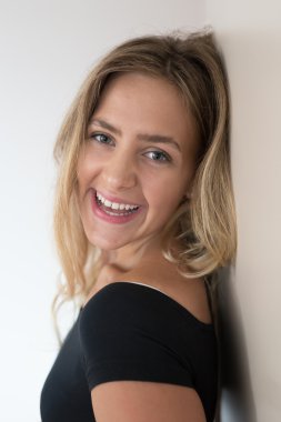 Genç güzel kadın.